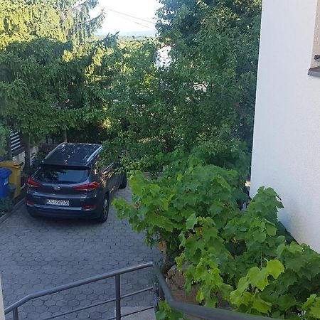 Apartmán Gita Omišalj Exteriér fotografie