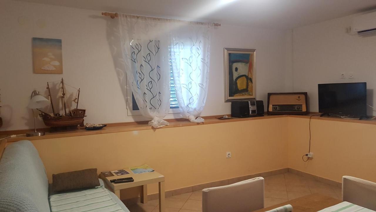 Apartmán Gita Omišalj Exteriér fotografie