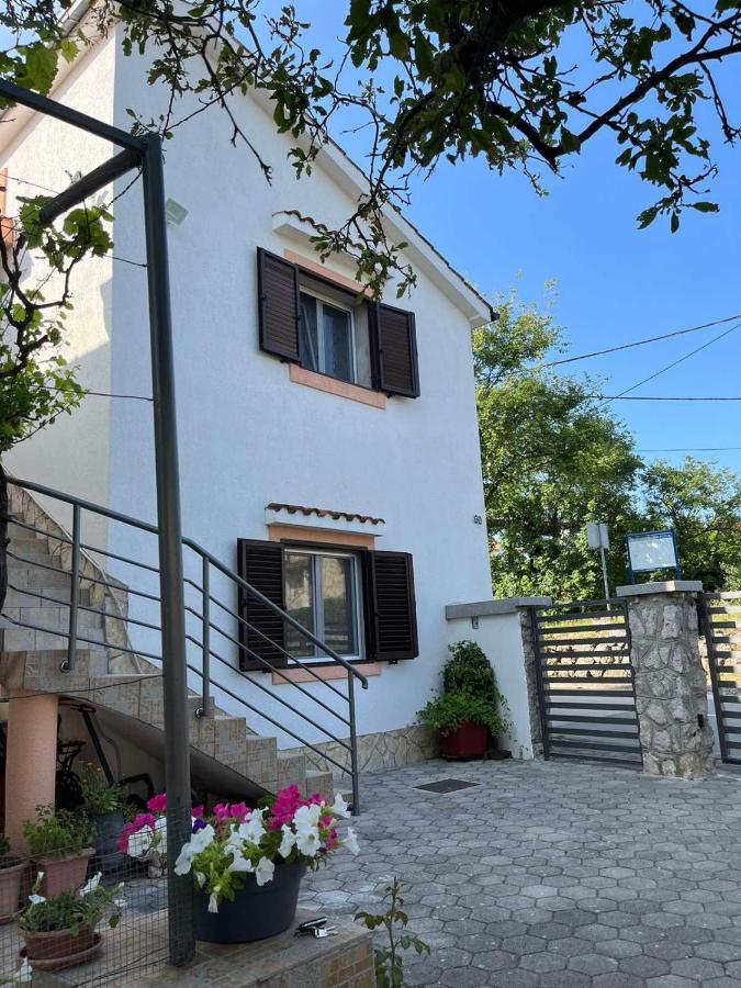 Apartmán Gita Omišalj Exteriér fotografie